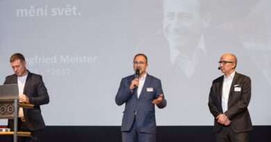 rational slaví 50 let